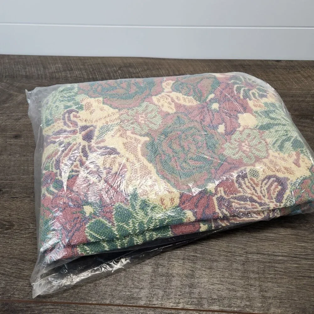 VTG 1992 MWW Floral Reversible Tapestry Blanket 46”x 68” Cottagecore NEW